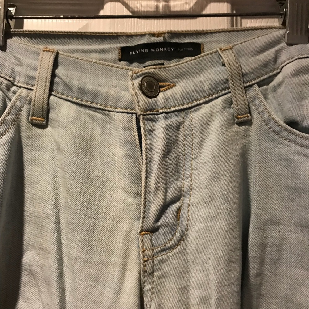 Flying Monkey Ripped Mom jeans - Picture 3 of 5